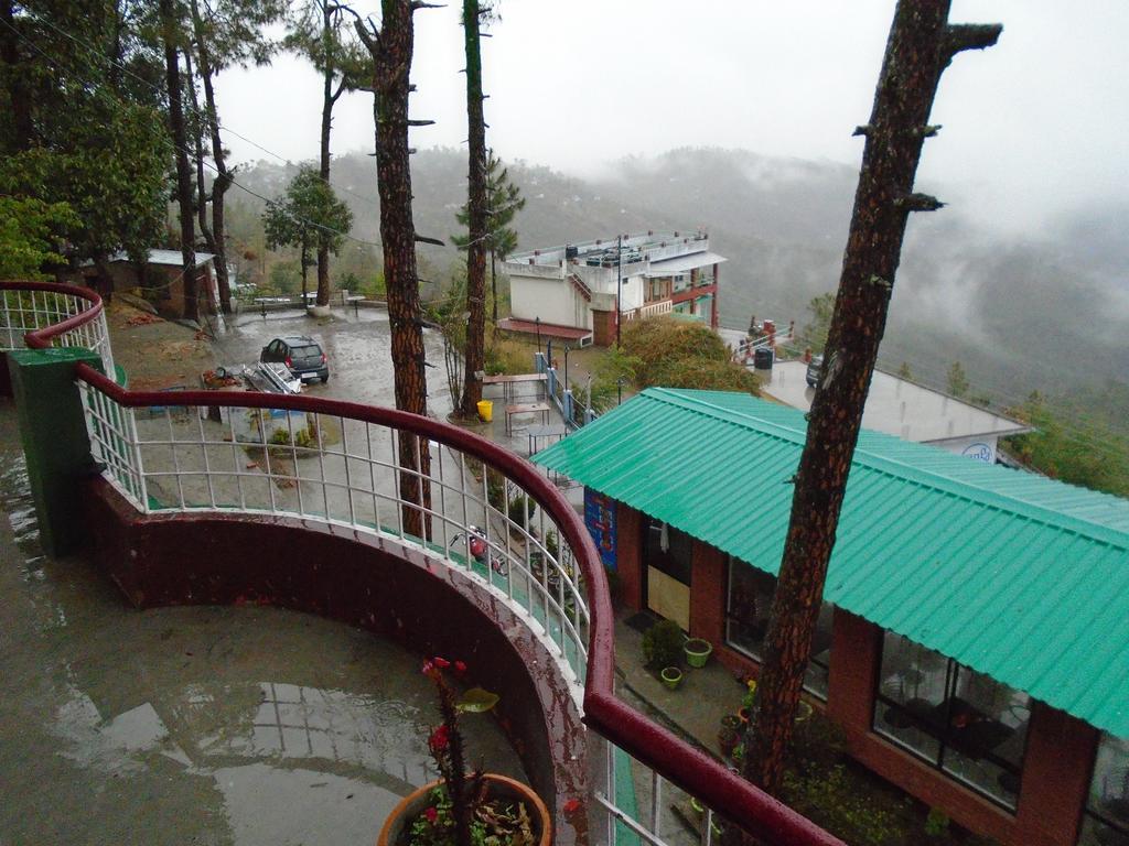 New Dolma Hotel Almora Eksteriør bilde