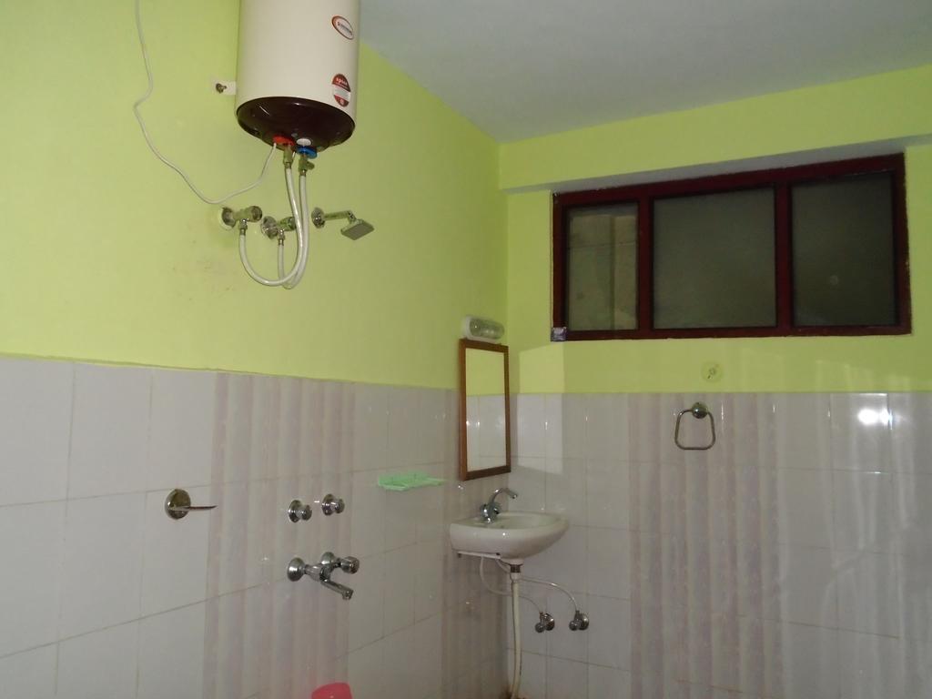 New Dolma Hotel Almora Rom bilde
