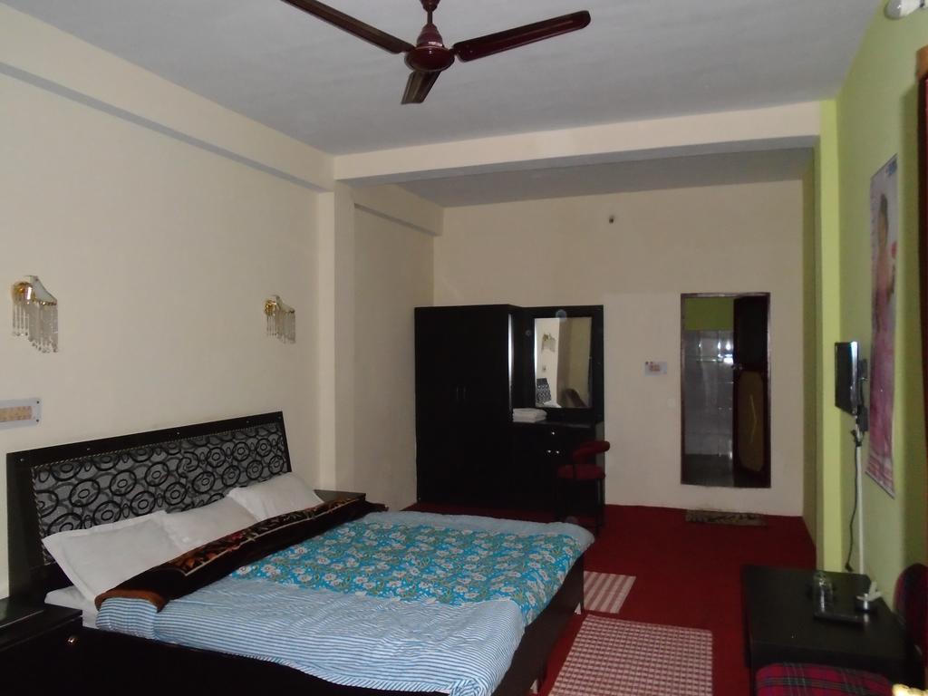 New Dolma Hotel Almora Rom bilde